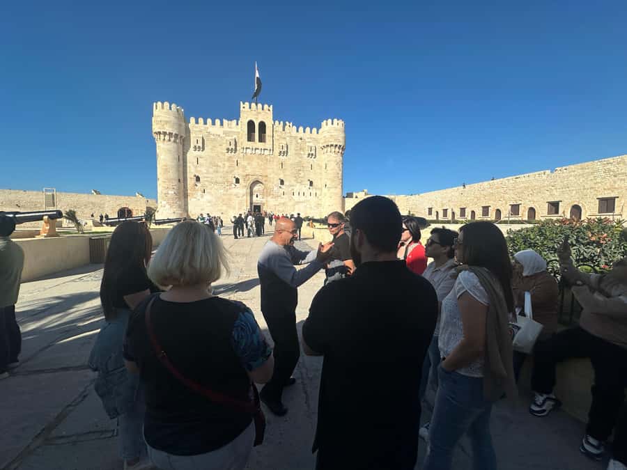 From Cairo: Historical Alexandria Shared Day Tour with Lunch - Pompey’s Pillar and the Serapeum