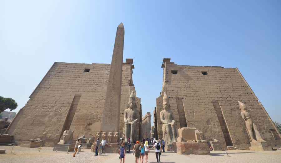 From Cairo: Luxor & Hot Air Balloon Private Trip by Plane - The Colossi of Memnon and a local lunch