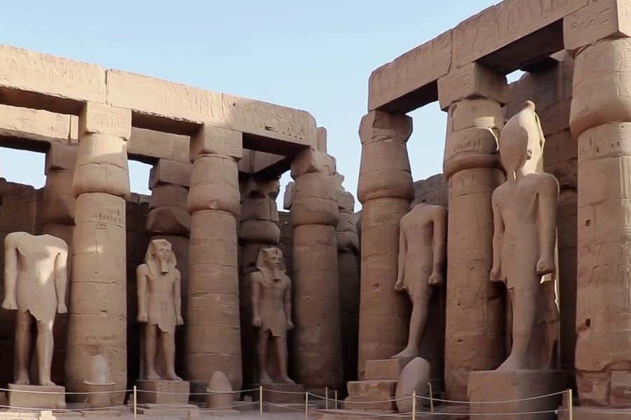 From Cairo: Private All-Inclusive Tour of Luxor by Plane - Lunch beside the Nile