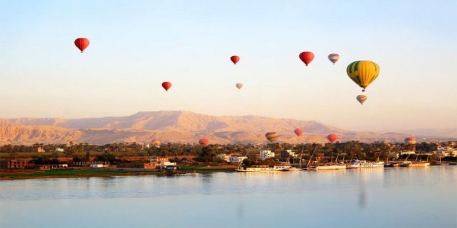 From Hurghada: 1-Night in Luxor, Hot Air Balloon, & Transfer - Why Luxor from a balloon is so special