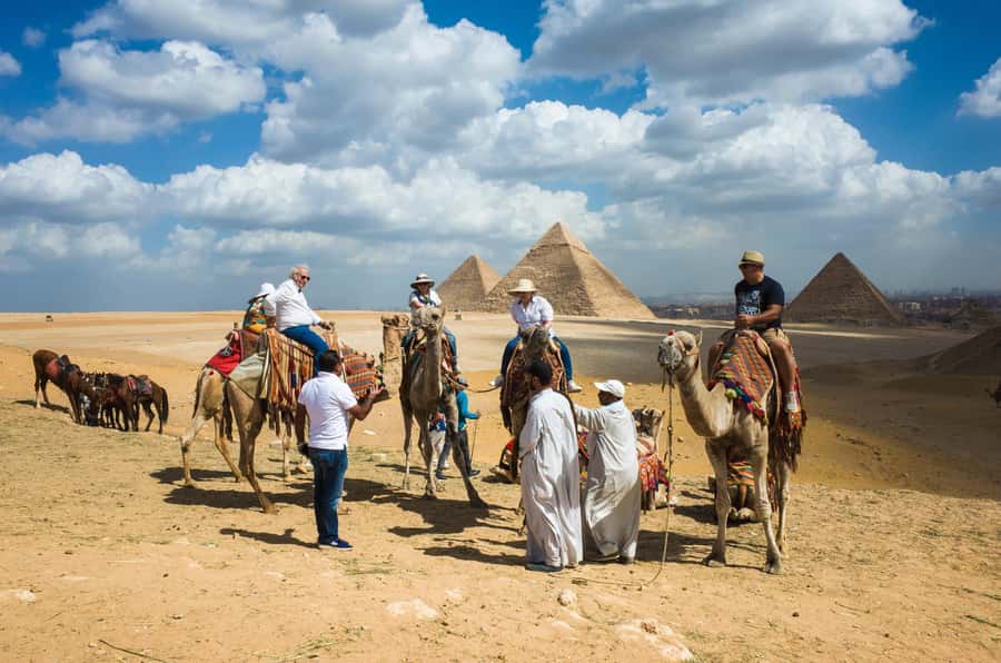 From Hurghada: Grand Egyptian Museum Pyramids Cairo Day Trip - What the return journey is really like