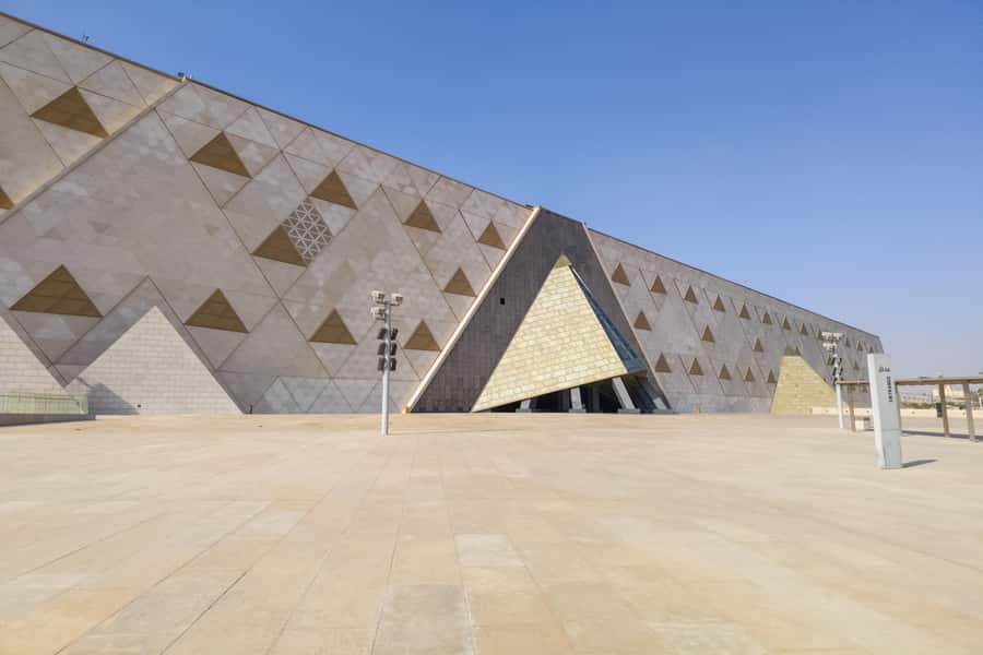From Hurghada: Grand Egyptian Museum Pyramids Cairo Day Trip - Who should book this Cairo excursion?