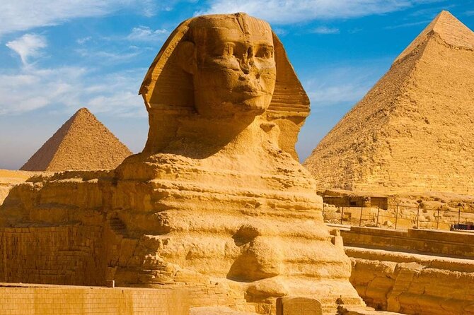 From Hurghada To Cairo and Giza Highlights Full-Day Tour - Lunch at a local restaurant