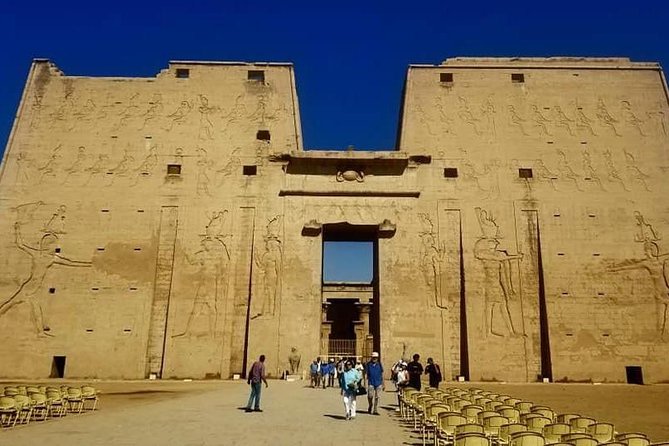 From Luxor: Private Day Trip to Edfu and Kom Ombo - Reaching Edfu and the Temple of Horus