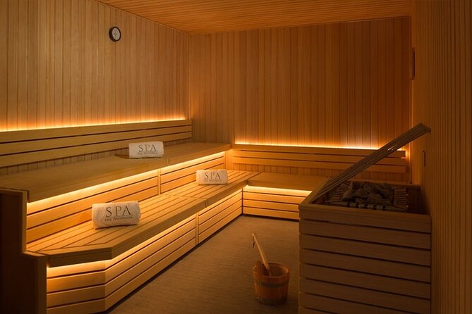 Full Body Massage 1 hour with Steam,Jacuzzi and Sauna in Hurghada - Drinks, towels, and family details