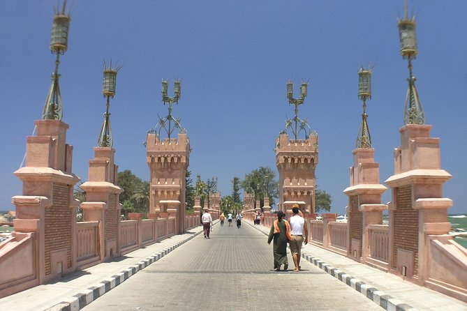 Full-Day Alexandria Private Guided Tour from Cairo with Lunch - Kom el Shoqafa catacombs: an unusual first stop