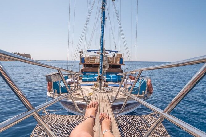 Full Day Boat Charter Rental in Sharm El Sheikh - The Fly Chair and Hanging Harness