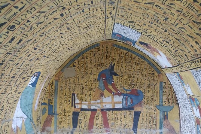 Full-Day Private Tour to Luxor from Hurghada with Lunch - The Colossi of Memnon: a quick but worthwhile pause