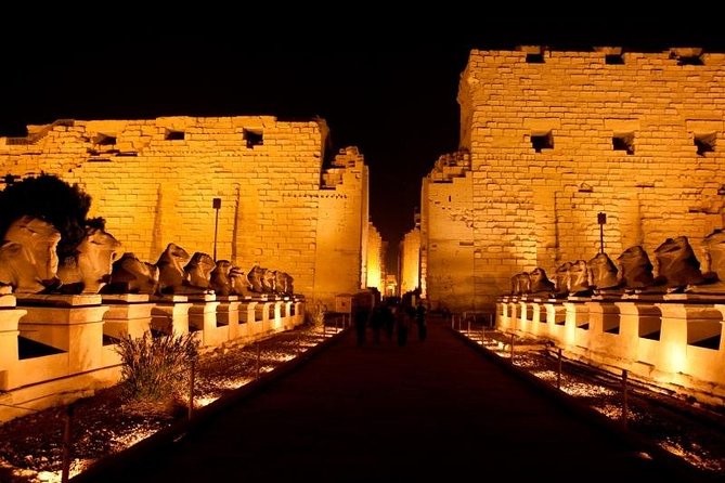 Full-Day Small-Group Luxor Tour from Hurghada with Lunch & Entrance Fees - Karnak Temple: columns on a huge scale