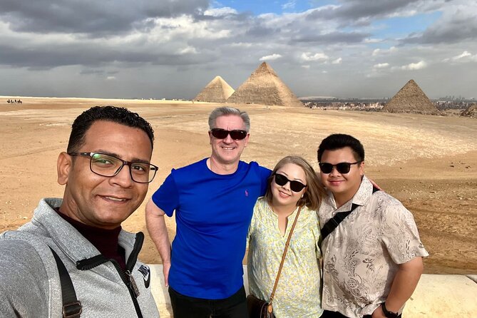 Full Day Tour Giza Pyramids, Sphinx, Egyptian Museum and Khan El Khalili Bazaar - A one-hour pause beside the Nile