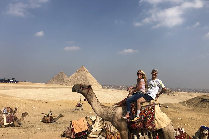 Full day tour Giza Pyramids Sphinx &Lunch and Shopping tour - Why this Giza day works well