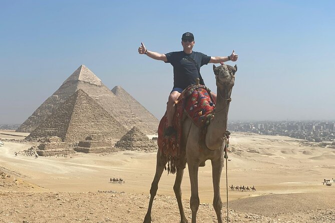 Full day tour Giza Pyramids Sphinx &Lunch and Shopping tour - Meeting the Great Sphinx and Valley Temple