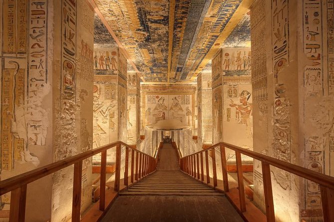 Full Day Tour to East and WestBanks of Luxor (Private) - Crossing to the West Bank and entering the Valley of the Kings