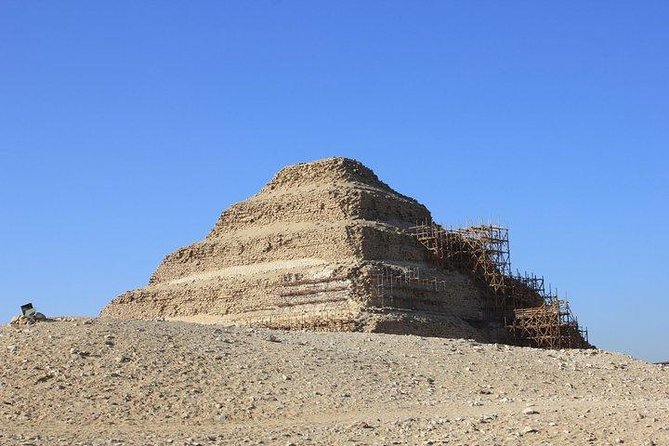 Full-Day Tour to Giza Pyramids, Memphis, and Sakkara - Meeting the Sphinx and Valley Temple