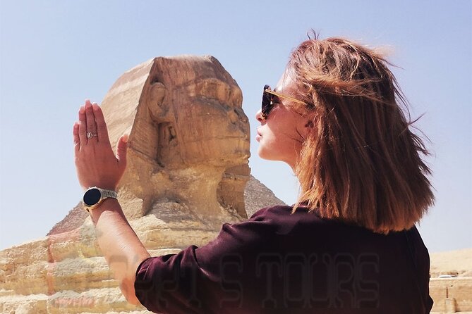 Full-Day Tour to Giza Pyramids, Memphis, and Saqqara with lunch - Giza Pyramids: more than one famous triangle