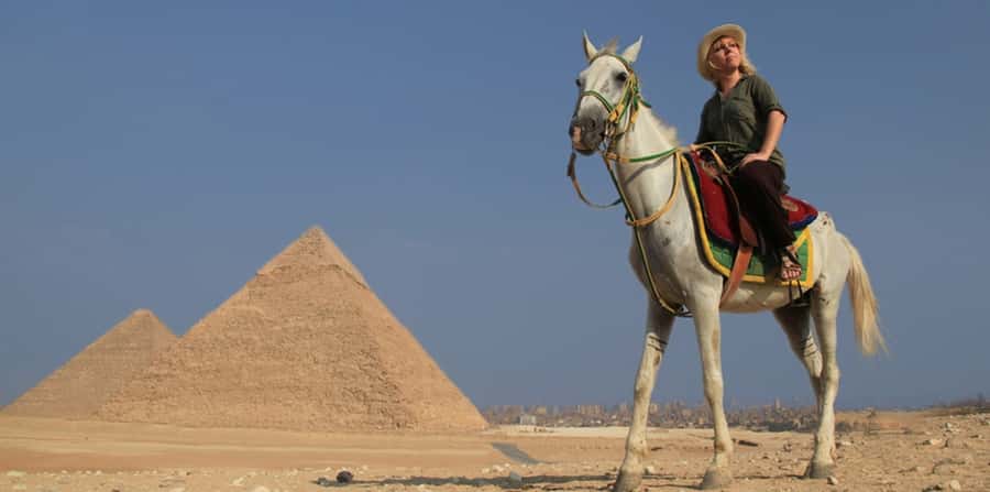 Giza: Arabian Horse Tour Around the Giza Pyramids - What the $20 Giza horse ride actually includes