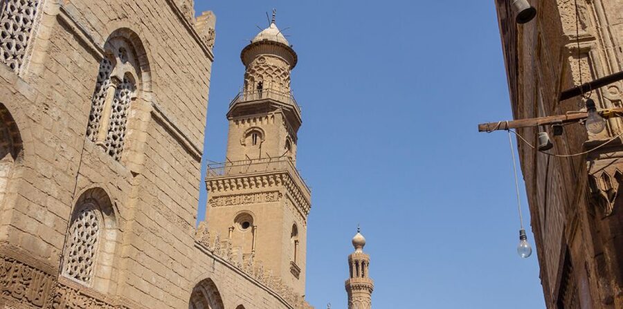 Giza: Egyptian Museum & Optional Khan el-Khalili Tour - Transport, Lunch, and Shopping Stops