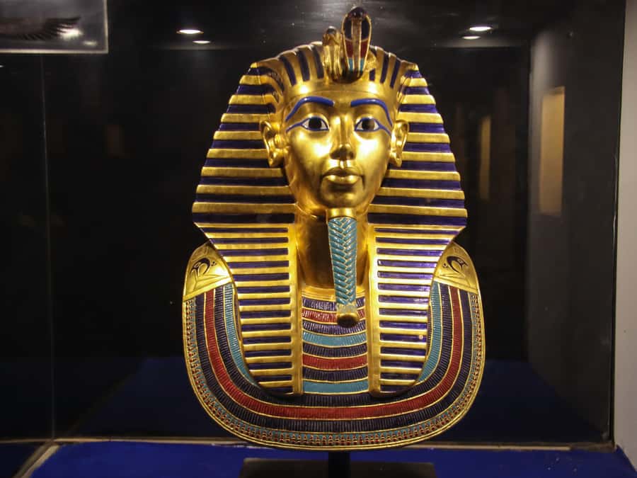 Giza: Pharaonic Village Half-Day Tour with Hotel Pickup - How Much Help Does the Guide Provide?