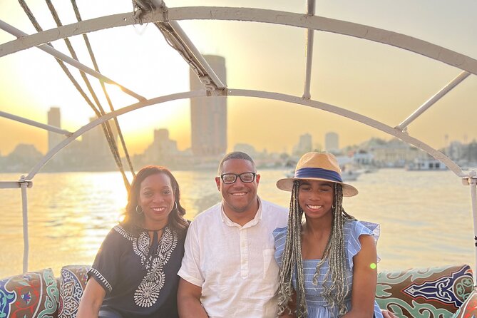 Giza Pyramids and Egyptian Museum Day Trip with Flouka Boat Ride on the Nile - The Egyptian Museum in Two Focused Hours