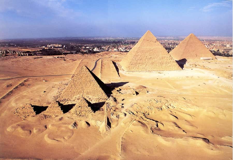 Giza Pyramids and Sphinx: Half-Day Private or Group Tour - Why this four-hour Giza visit works