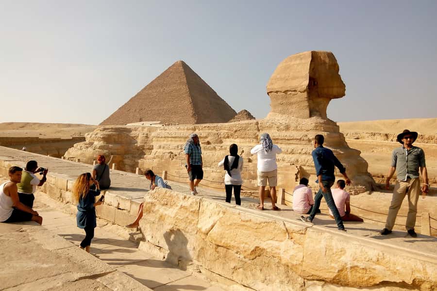 Giza Pyramids and Sphinx: Half-Day Private or Group Tour - Who should choose this tour?