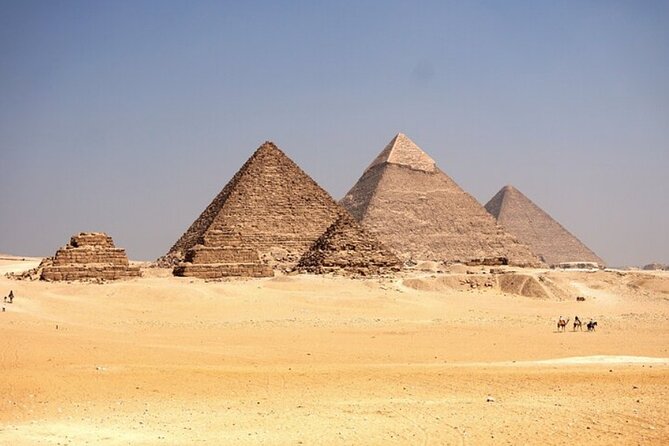 Giza Pyramids, Camel ride, Shopping with ATV Quad bike - A 30-minute camel ride for classic desert photos