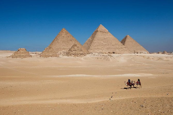 Giza Pyramids, Sphinx and Egyptian Museum tour - Timing, clothing, and practical comfort