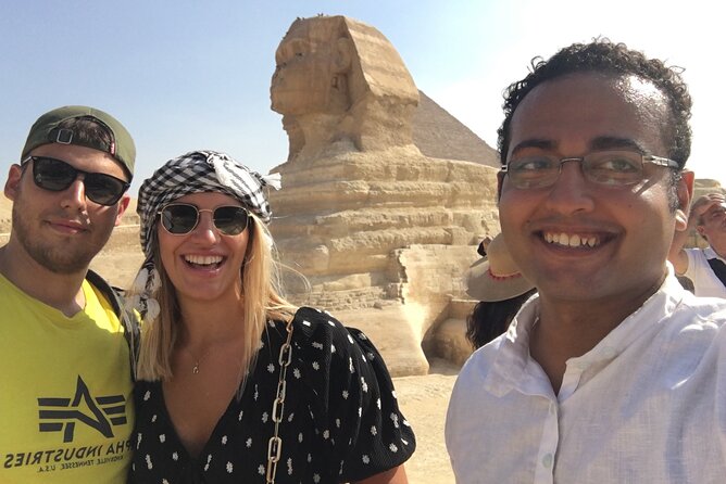 Giza Pyramids, Sphinx, Sakkara Pyramid with Camel ride & Shopping - Five things to know before booking