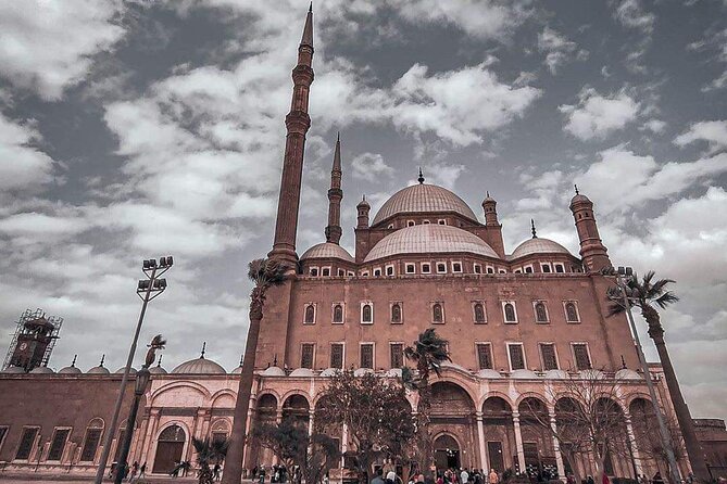 Giza Pyramids, The Egyptian Museum, Cairo Citadel and El Khan Bazaar in Cairo - Who should book this Cairo itinerary