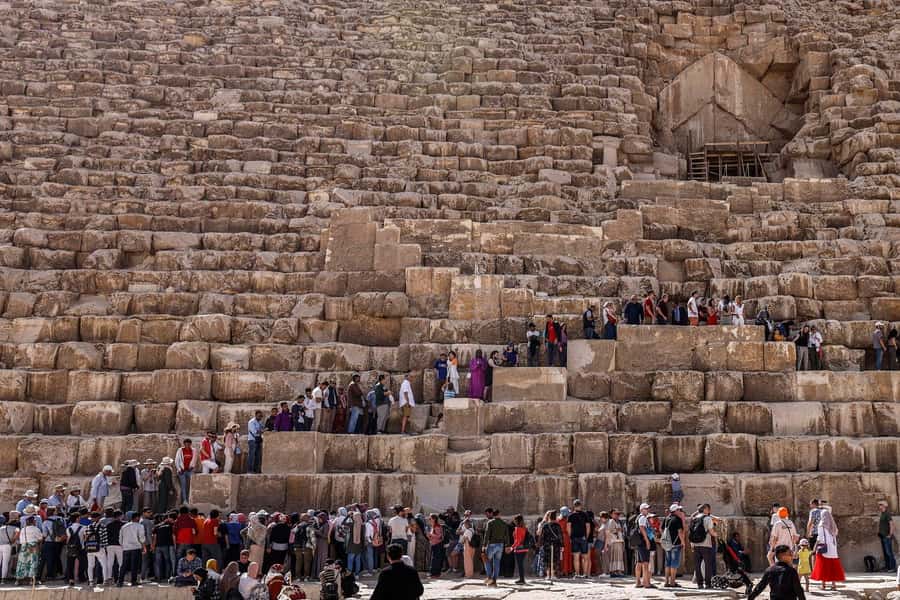 Giza Pyramids Tour With Entry To Khufu Pyramid From Cairo - Key points to know before booking