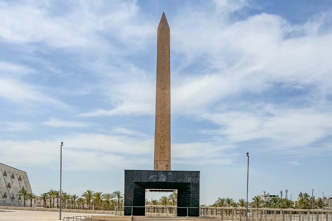Grand Egyptian Museum and Pyramids of Giza Private Tour - Starting with Khufu, the Great Pyramid of Giza