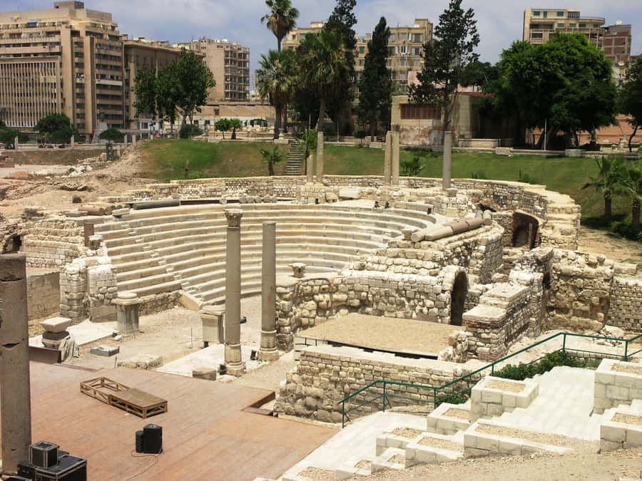 Group Tour top Things To Do In Alexandria From Cairo - Why Alexandria makes sense as a day trip from Cairo