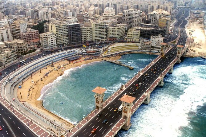 Guided Tour To Alexandria From Cairo - Kom El-Shoqafa, where cultures meet underground