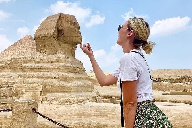 Guided tour to Pyramids of Giza, Sakkara & Memphis: Private Tour with Lunch - Is $22 a good value?