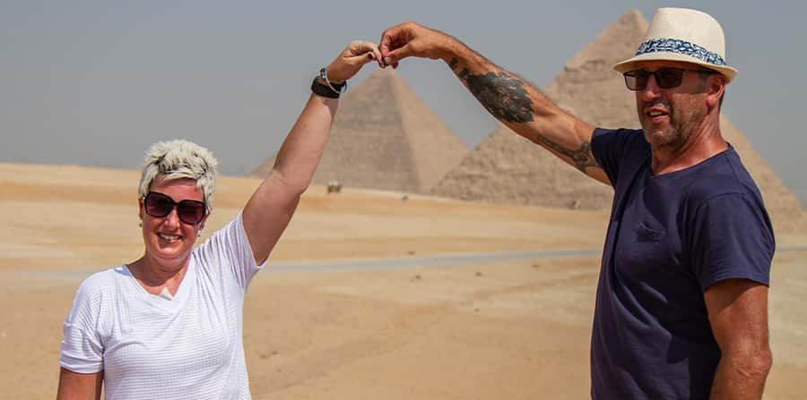 Half-Day Cairo Sightseeing Tour to Pyramids of Giza & Sphinx - Hotel pickup and the drive to Giza