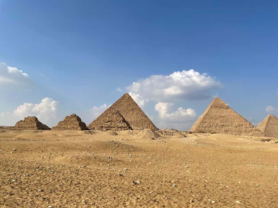 Half Day Tour to Giza Pyramids & 1-Hour Felucca Ride - Hotel pickup and the private ride to Giza