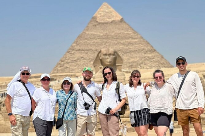 Half Day Tour To Giza Pyramids And Sphinx - Cheops, the one-hour encounter with the Great Pyramid
