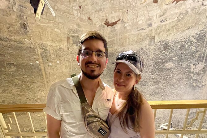 Half Day tour to pyramids of Giza and Sphinx - Menkaure and the smallest pyramid group