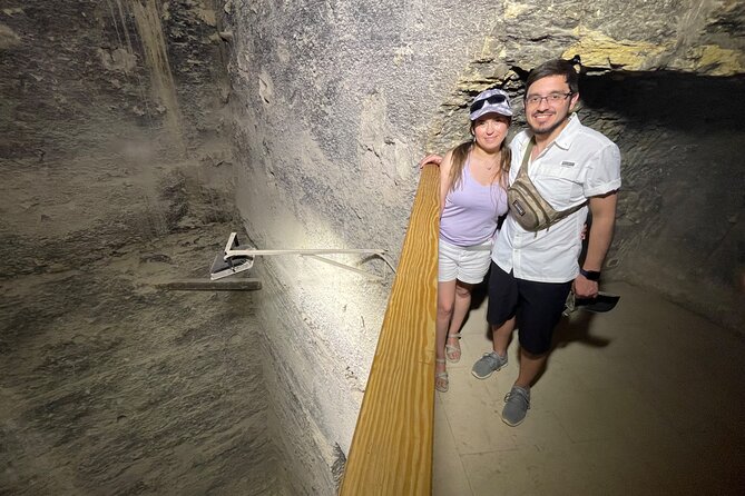 Half Day tour to pyramids of Giza and Sphinx - Guide quality and the pace of the visit