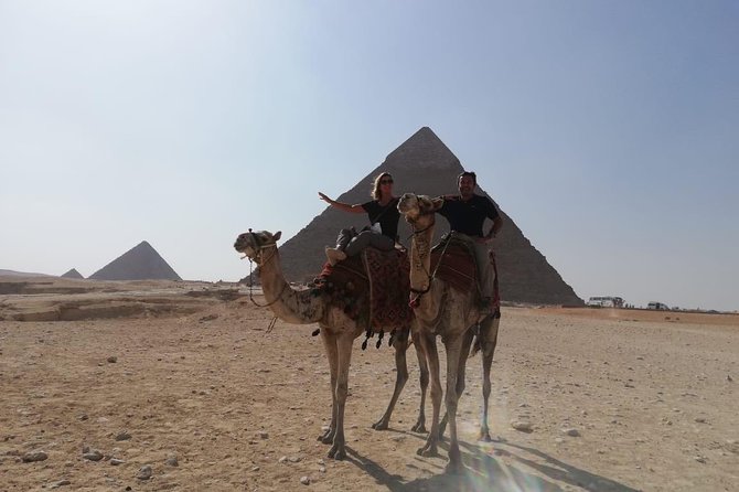 Half dayTour Pyramids of Giza Sphinx including Camel ride - The three pyramids of Giza, from Khufu to Menkaure