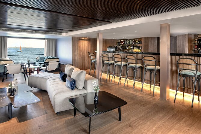 Historia Hotel Nile Cruise, Mon. from Luxor 4 nts inc. Excursions - The ship: modern rooms, food, and service