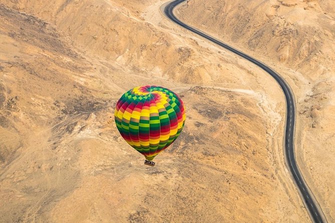 Hot Air Balloon Ride in Luxor Egypt with Transfers Included - Why a Luxor balloon ride is worth the early alarm