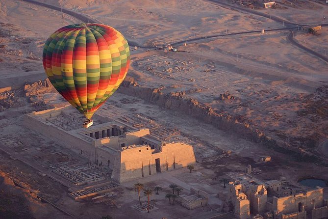 Hot Air Balloon Ride in Luxor Egypt with Transfers Included - What the flight feels like in practice