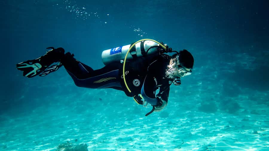 Hurghada: 1, 2, 3, 4, or, 5-Day Scuba Diving Package - Choosing between the introduction and five days