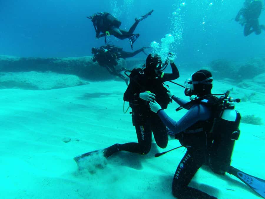 Hurghada: 3-Day PADI Open Water Diving Course - The Red Sea setting around Hurghada