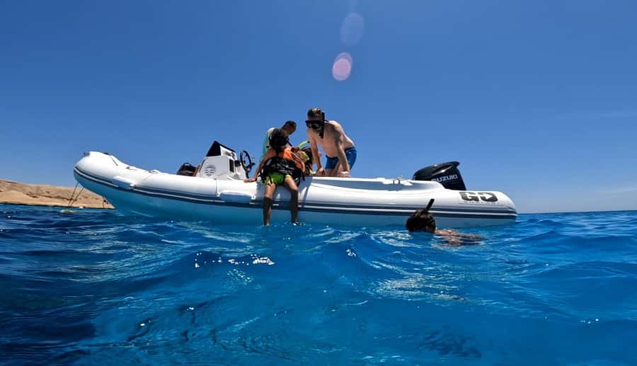 Hurghada: 4 Island Hopping Tour Dolphin, Snorkeling & Lunch - Why this Hurghada boat trip is worth considering