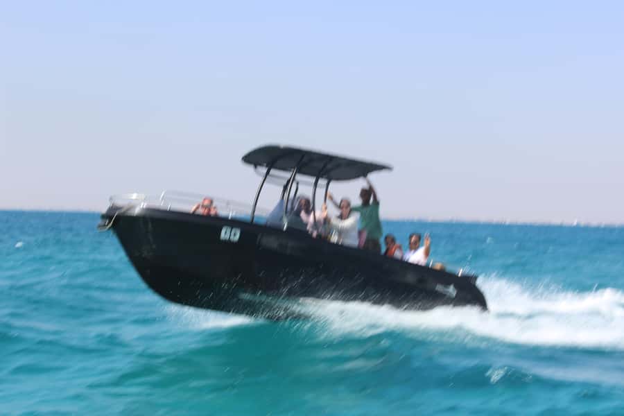Hurghada: 4 Island Hopping Tour Dolphin, Snorkeling & Lunch - Red Sea snorkeling at two or three stops