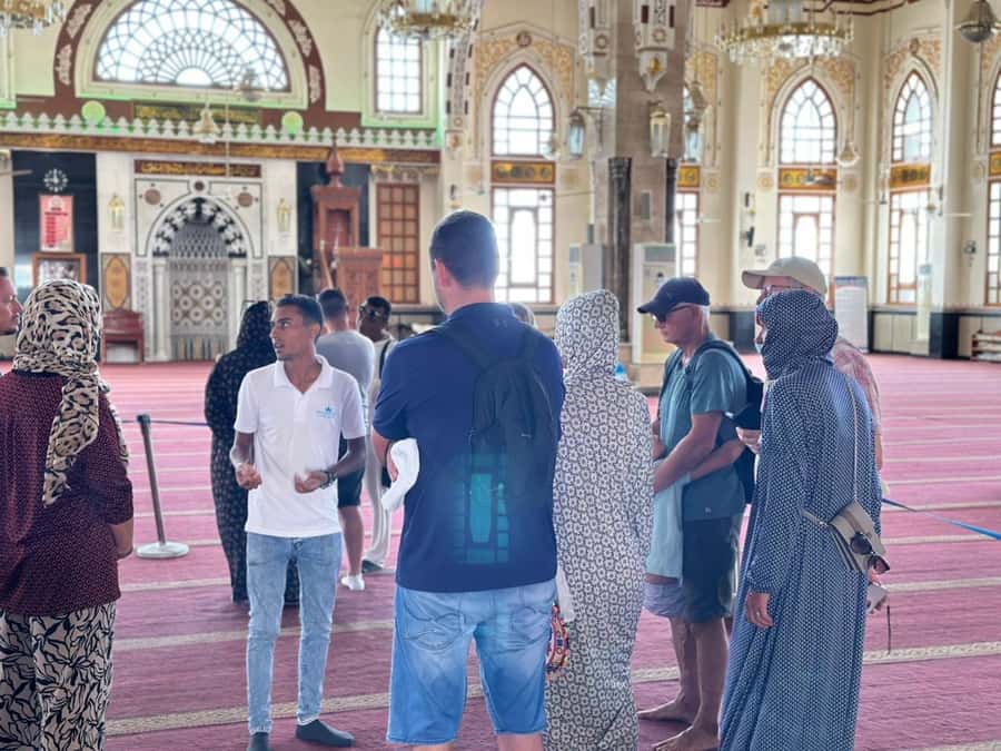 Hurghada: City Guided Tour with Local Market Stop - Old town streets and the local bazaar