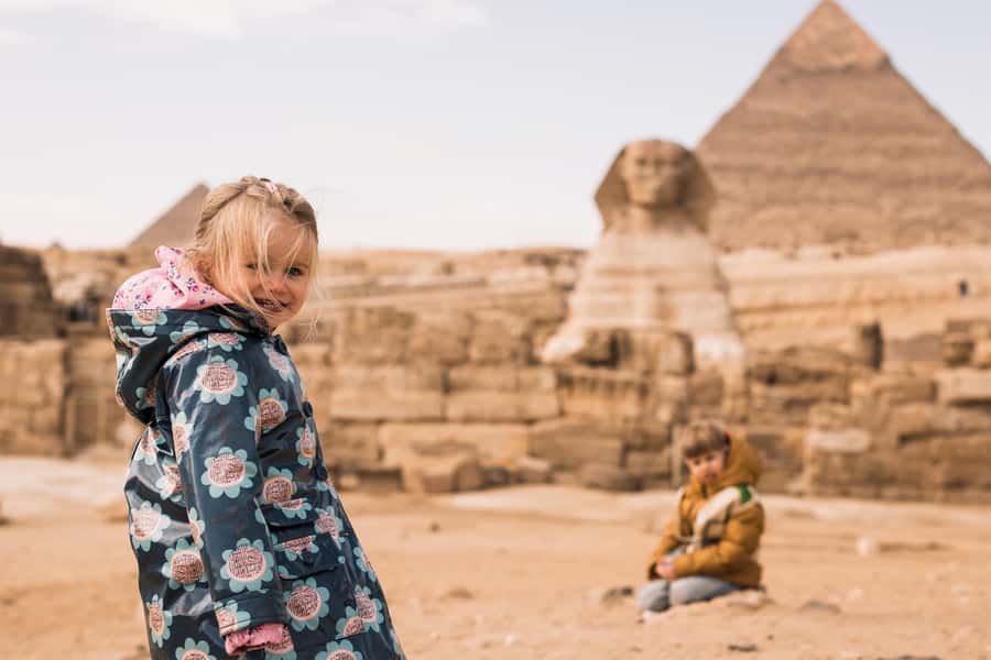 Hurghada Day Trip to Giza Pyramids, Sphinx, Museum and lunch - Lunch in Giza after the monuments