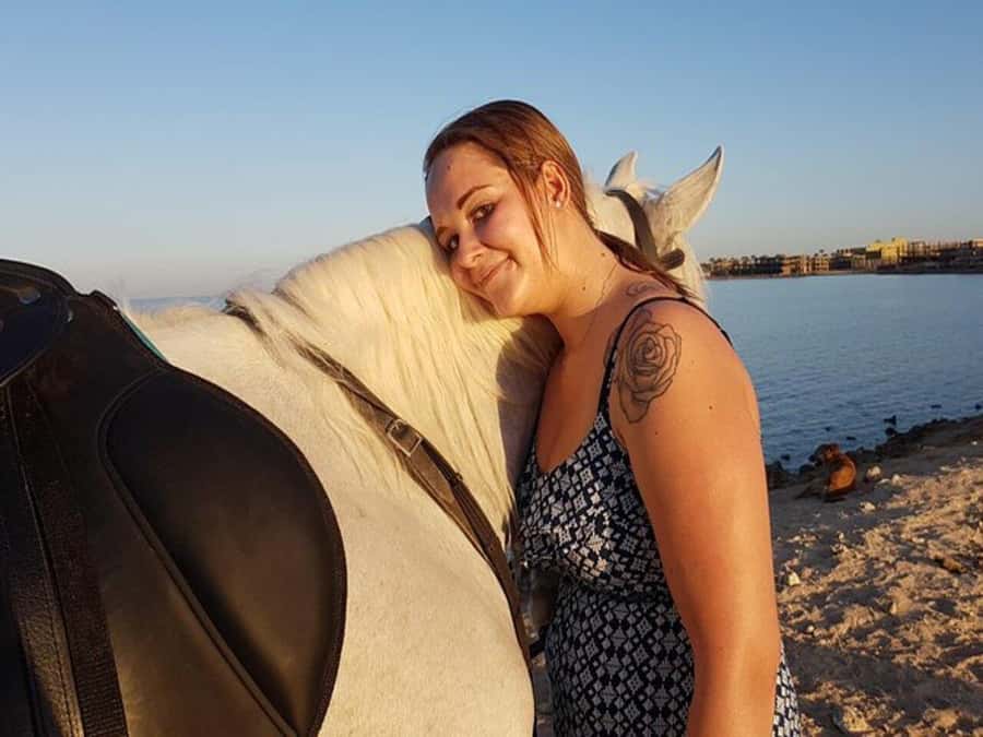 Hurghada: Desert and Sea Horseback Riding Tour with Transfer - Practical advice for a smoother ride